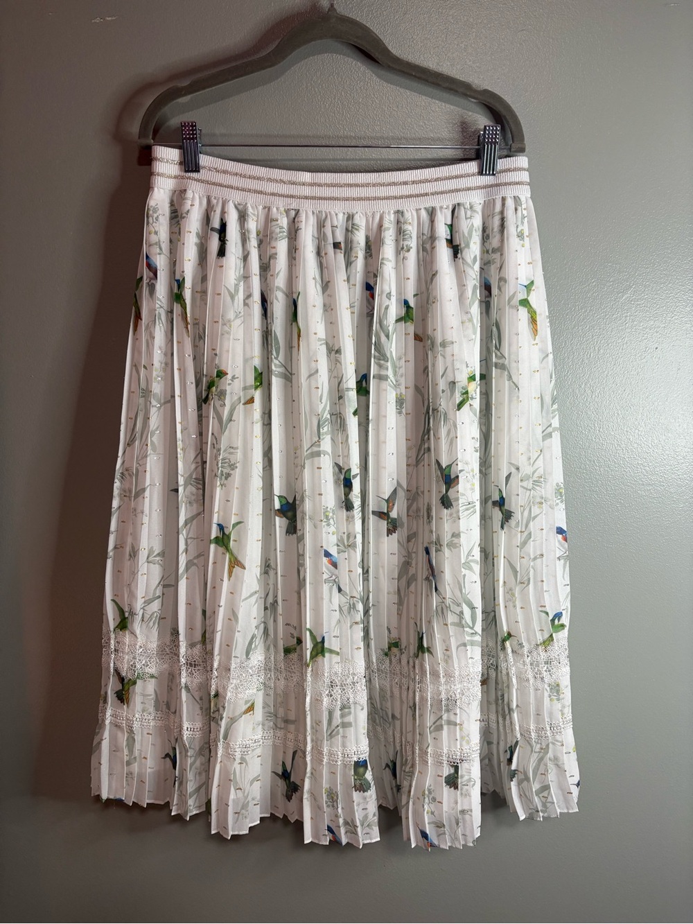 Ted Baker London Pleated Hummingbird Midi Skirt Ivory Lace (Fits like XL 14–16)